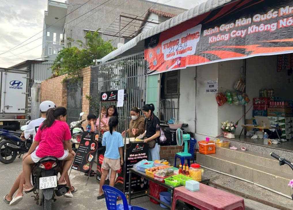 Các món ăn thu hút các bạn học sinh